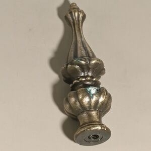 Vintage Metal Lamp Finial Urn/Acorn Shape Aged Patina Replacement 3.5"